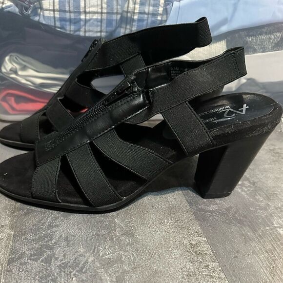 Aerosole EUC 9.5 heels - Picture 1 of 5